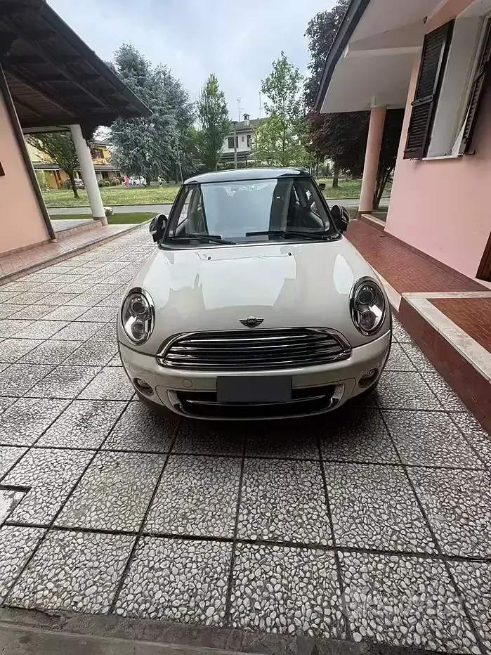 Usata Mini Cooper 112 CV (82 kW) 2011 Utilitaria