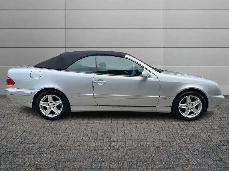 Usata Mercedes CLK200 Elegance 163 CV (119 kW) 2001 Argento Cabrio