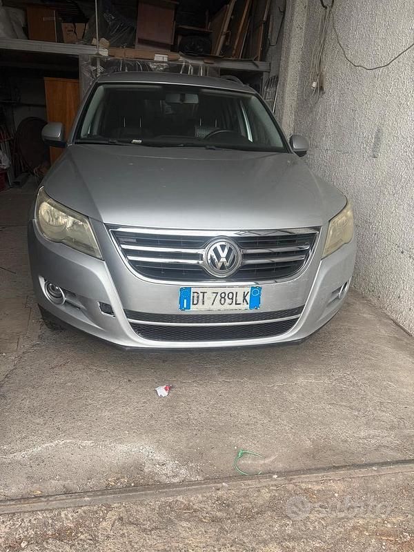 Usata VW Tiguan 150 CV (110 kW) 2009 Grigio SUV