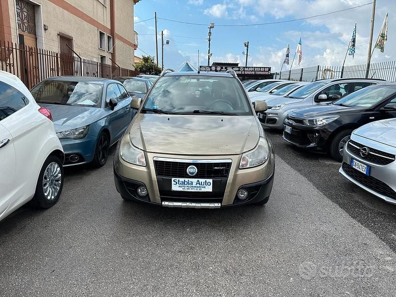 Usata Fiat Sedici Dynamic 120 CV (88 kW) 2008 Grigio SUV