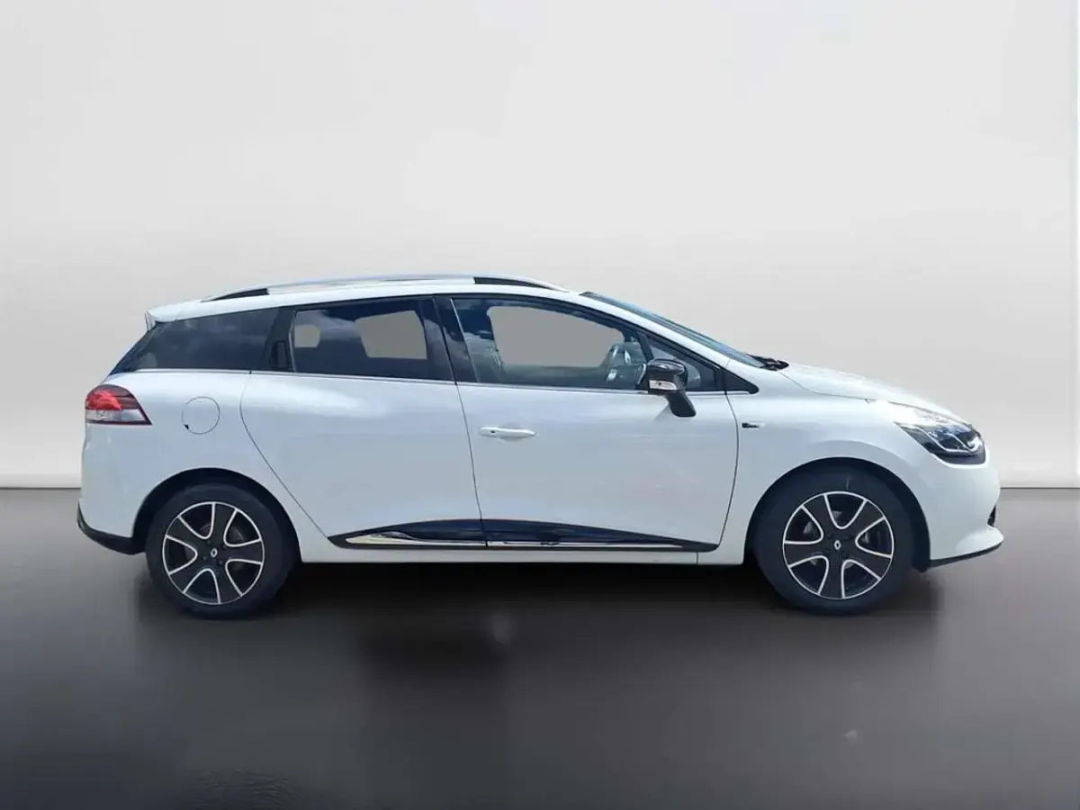 Usata Renault Clio 90 CV (66 kW) 2016 Bianco Station wagon