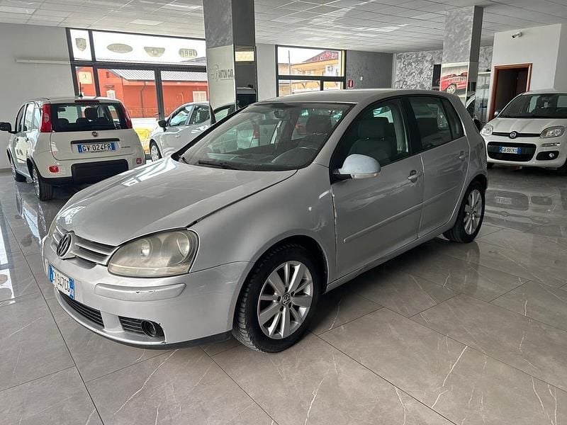 Usata VW Golf IV Comfortline 104 CV (76 kW) 2006 Argento Berlina