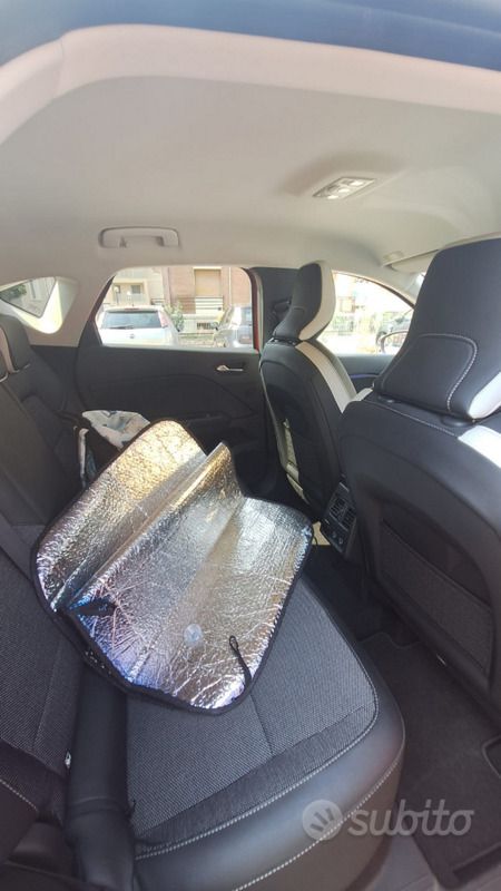 Usata Renault Captur 101 CV (74 kW) 2021 Rosso SUV