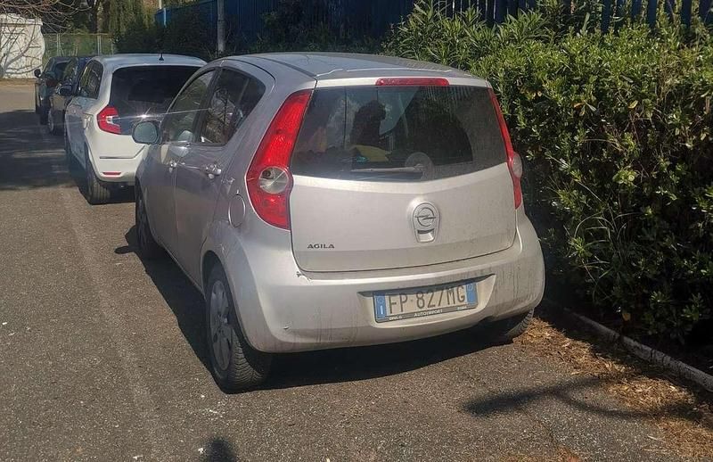 Usata Opel Agila Enjoy 68 CV (50 kW) 2008 Utilitaria