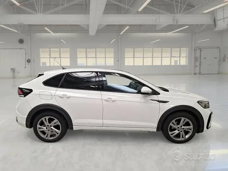 Usata VW Taigo R-line 110 CV (80 kW) 2022 Bianco SUV