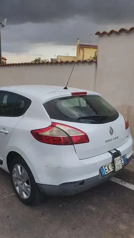 Usata Renault Mégane III 110 CV (80 kW) 2011 Bianco Berlina