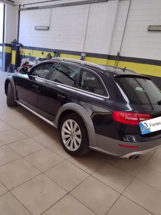 Usata Audi A4 Allroad Advanced 177 CV (130 kW) 2014 Nero Station wagon