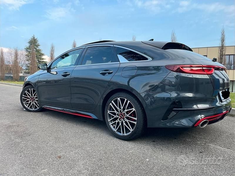 Usata Kia ProCeed GT GT 204 CV (150 kW) 2024 Grigio Utilitaria
