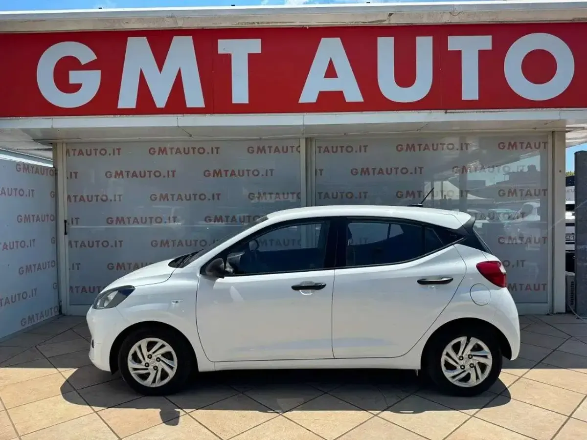 Usata Hyundai i10 67 CV (49 kW) 2021 Bianco Utilitaria