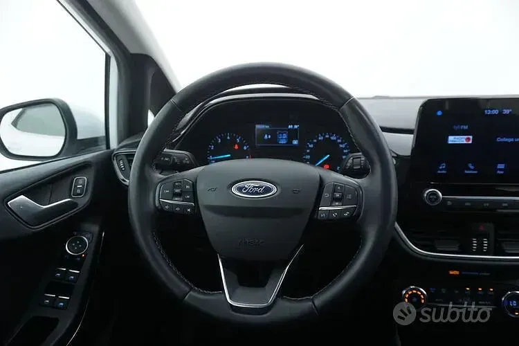 Usata Ford Fiesta Titanium 86 CV (63 kW) 2019 Bianco Utilitaria