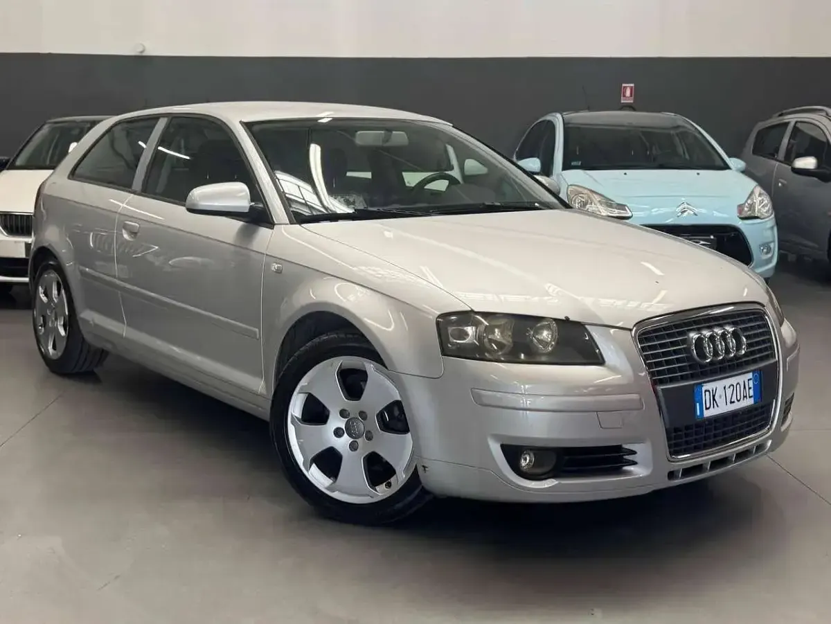 Usata Audi A3 Ambiente 116 CV (85 kW) 2007 Argento Utilitaria
