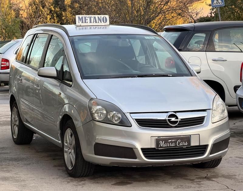 Usata Opel Zafira 129 CV (94 kW) 2007 Argento Monovolume