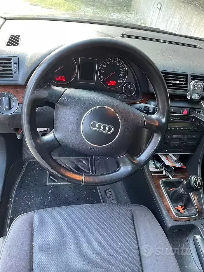 Usata Audi A4 101 CV (74 kW) 2003 Blu Station wagon