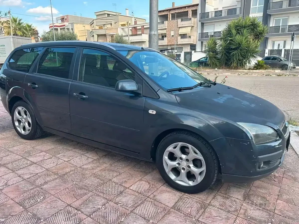 Usata Ford Focus 136 CV (100 kW) 2007 Blu Monovolume
