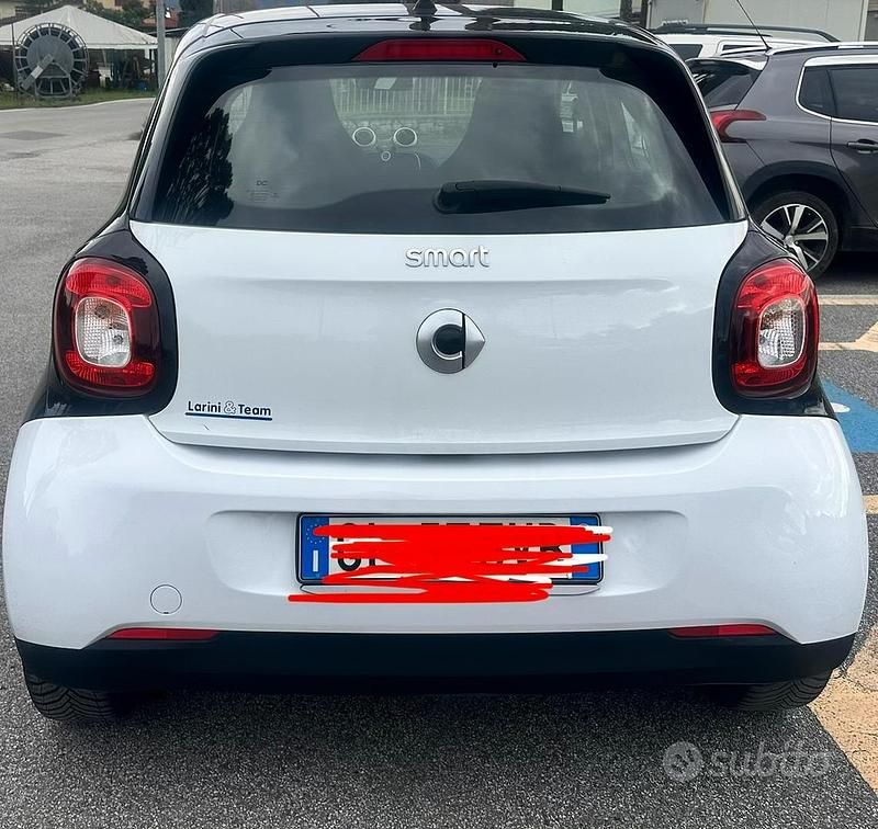 Usata Smart ForFour 2018 Bianco Utilitaria