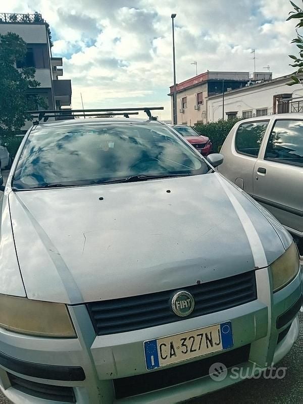 Usata Fiat Stilo Dynamic 116 CV (85 kW) 2003 Blu Utilitaria