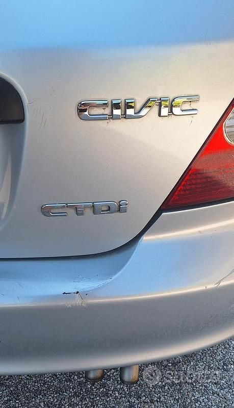 Usata Honda Civic 2002 Grigio Berlina