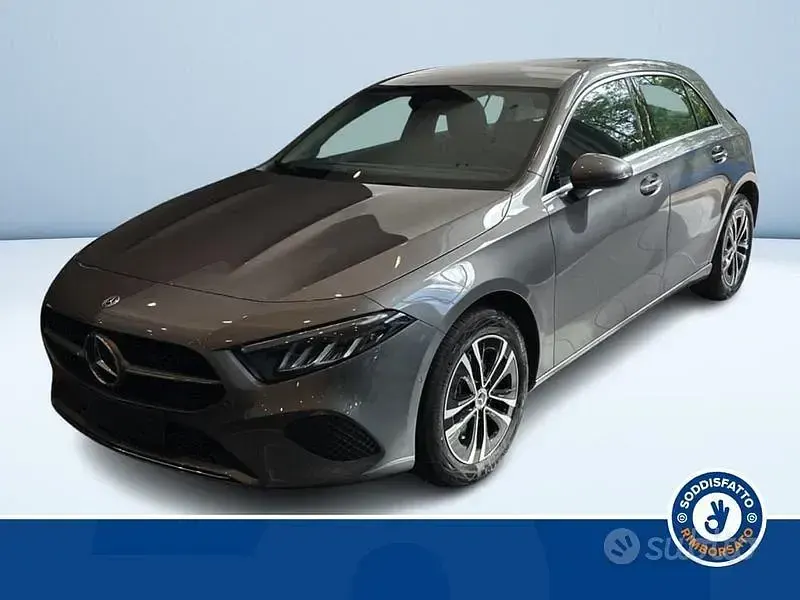 Nuova Mercedes A250 Advanced 217 CV (159 kW) 2025 Grigio Berlina