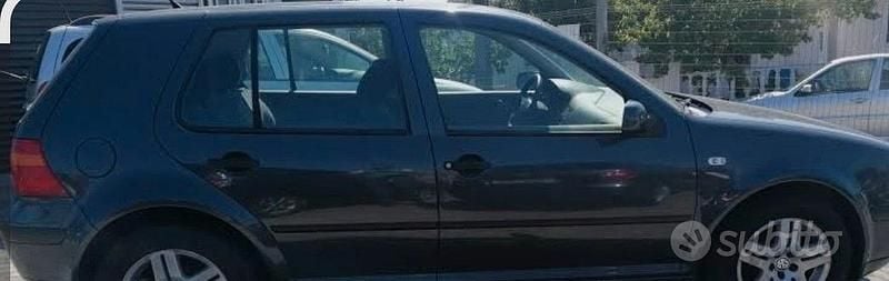 Usata VW Golf IV 115 CV (84 kW) 2001 Nero Berlina