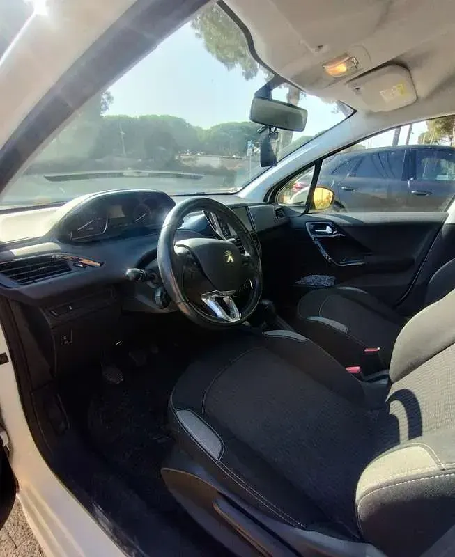 Usata Peugeot 208 Allure 82 CV (60 kW) 2016 Bianco Utilitaria
