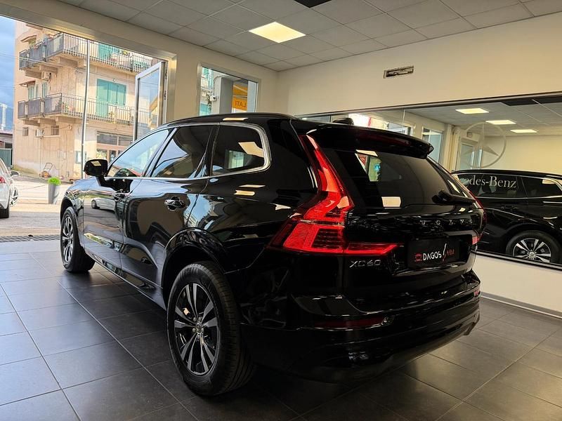 Usata Volvo XC60 197 CV (144 kW) 2022 Nero SUV