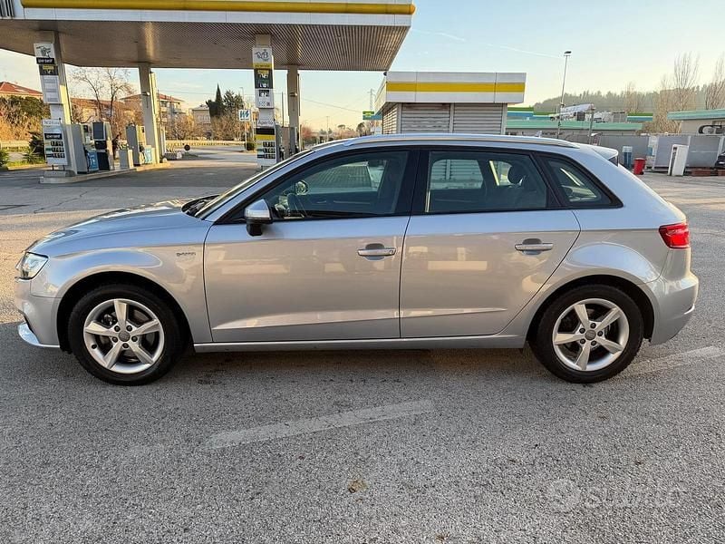 Usata Audi A3 Ambiente 110 CV (80 kW) 2017 Grigio Berlina