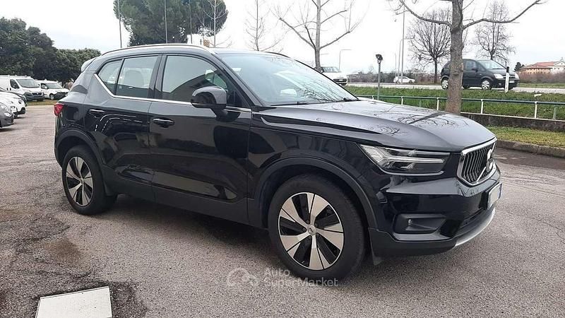 Usata Volvo XC40 Inscription 129 CV (94 kW) 2021 Nero SUV