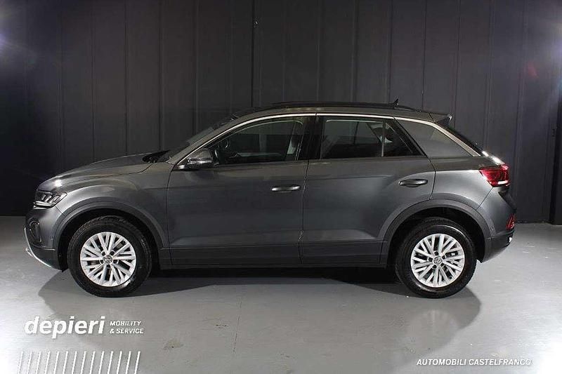 Usata VW T-Roc Life 110 CV (80 kW) 2022 Grigio SUV