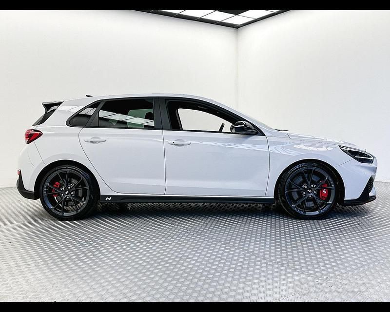 Usata Hyundai i30 280 CV (205 kW) 2024 Bianco Berlina