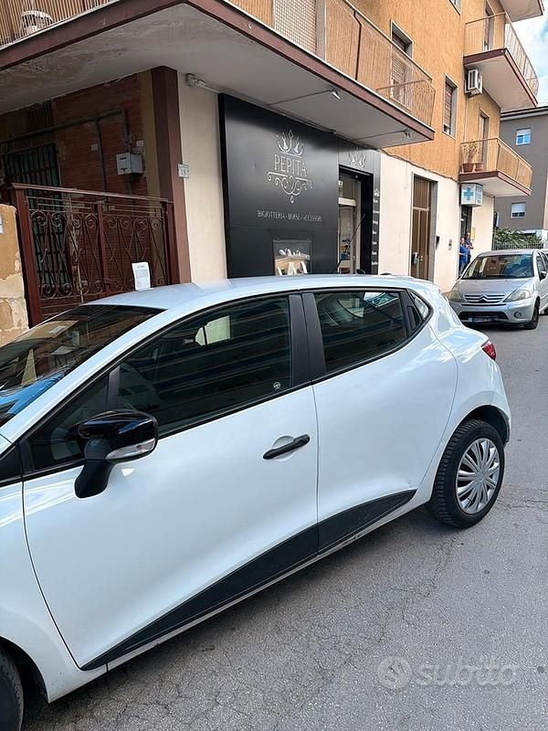 Usata Renault Clio IV 90 CV (66 kW) 2014 Bianco Berlina