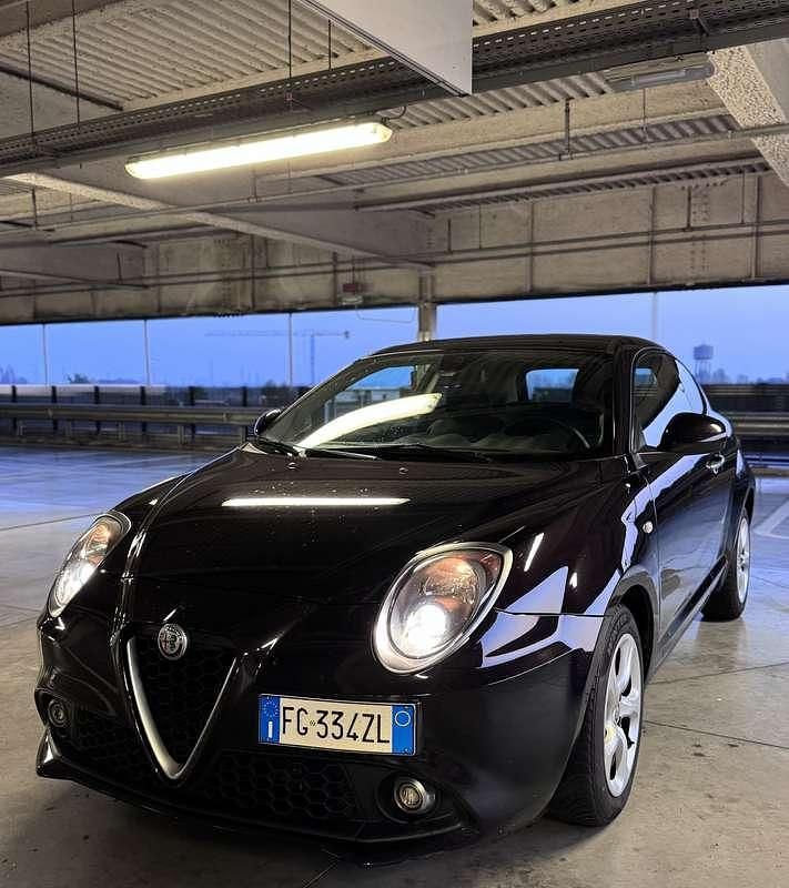 Nero Usata 2016 Alfa Romeo MiTo Super Due volumi | 3950 € (Ottimo prezzo) - Immagine 1/4