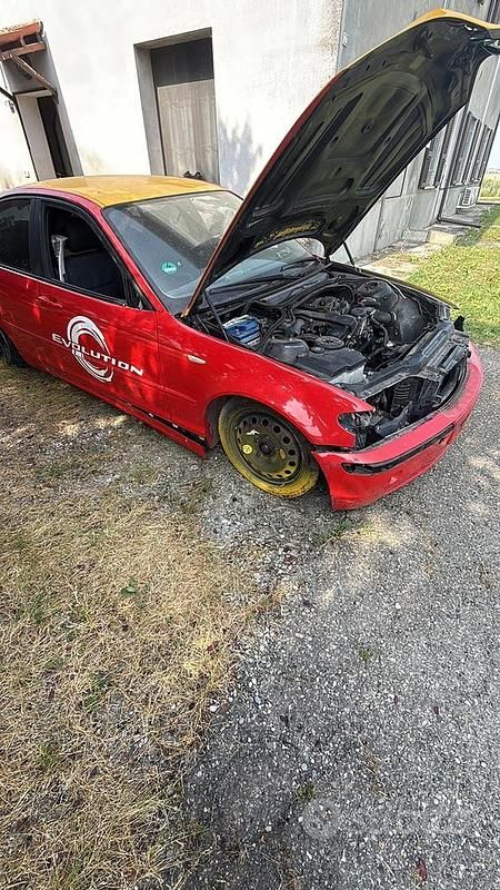 Usata BMW 318 2000 Giallo Berlina