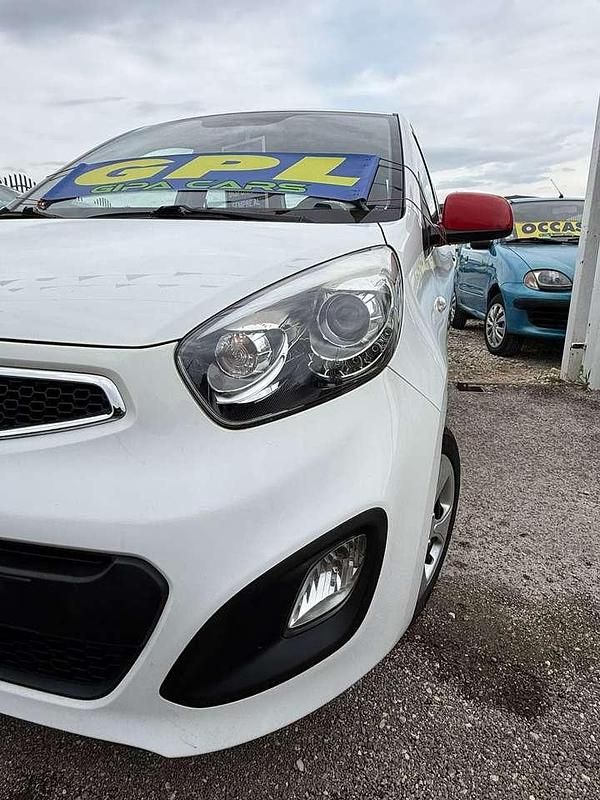 Usata Kia Picanto 68 CV (50 kW) 2014 Bianco Utilitaria