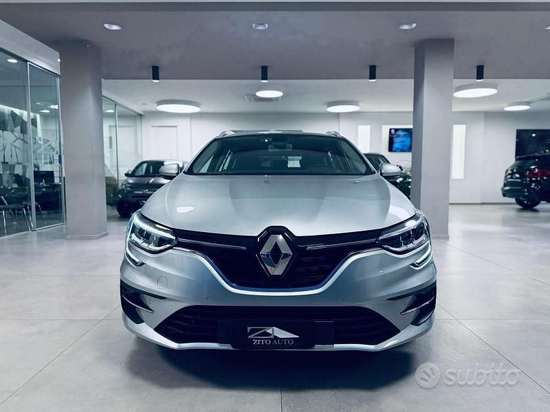 Brugt Renault Mégane IV Business 115 HK (84 kW) 2022 Sølv Sedan