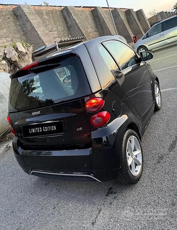 Usata Smart ForTwo Coupé 45 CV (33 kW) 2013 Nero Coupé