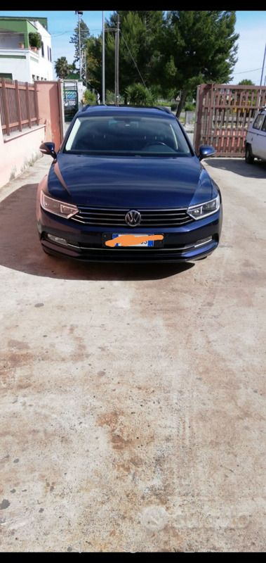 Usata VW Passat 120 CV (88 kW) 2015 Blu Station wagon