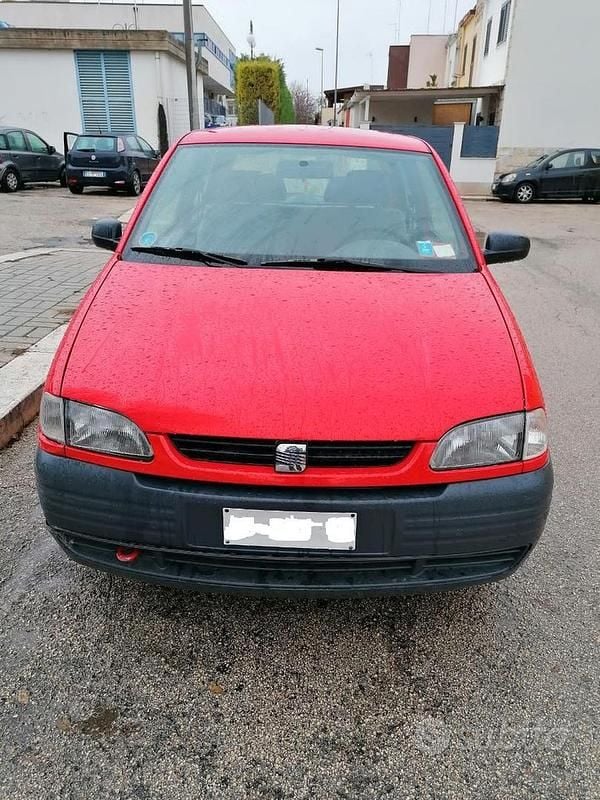 Usata Seat Arosa 50 CV (36 kW) 1998 Rosso Utilitaria