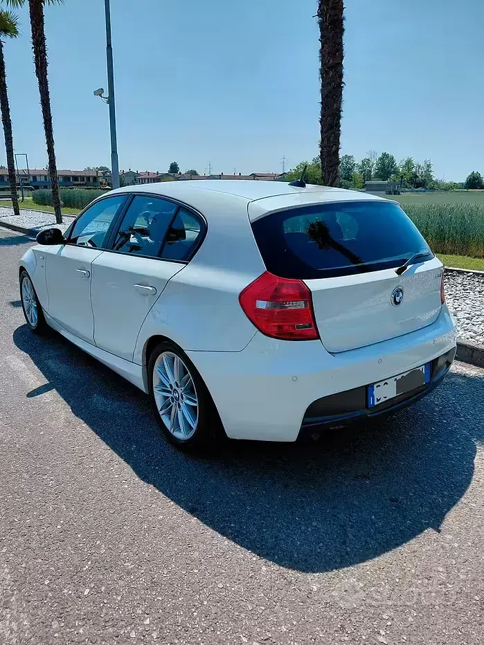 Usata BMW 118 M Sport 143 CV (105 kW) 2008 Bianco Utilitaria