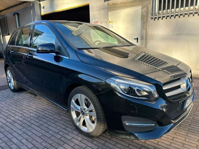 Usato 2018 Mercedes B180 1.5 Diesel 109 CV (14.890 €)