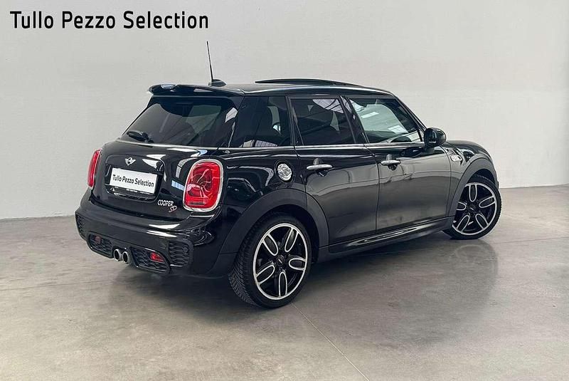 Usata Mini Cooper SD Hype 170 CV (125 kW) 2016 Midnight black metal Utilitaria