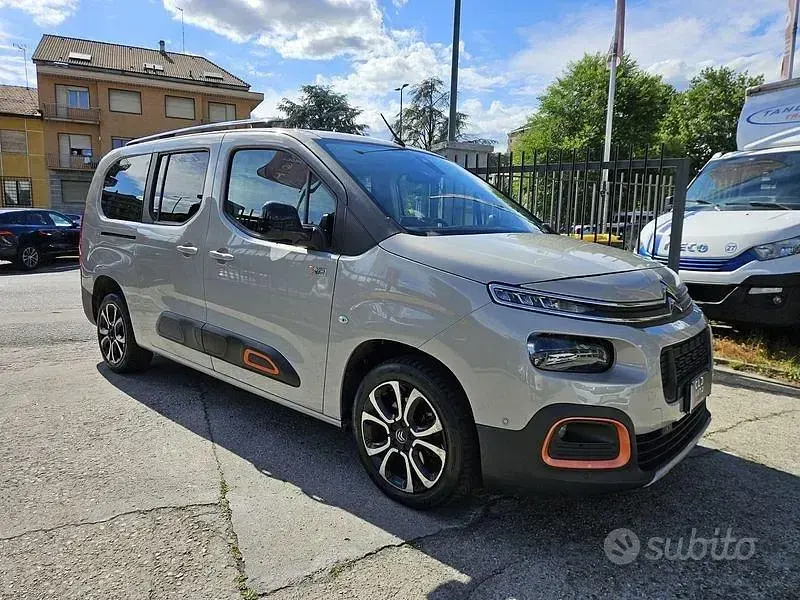 Usata Citroën Berlingo XTR 131 CV (96 kW) 2019 Grigio Monovolume
