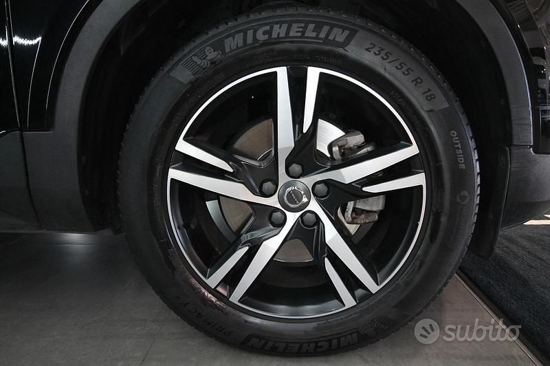 Usata Volvo XC40 R-Design 150 CV (110 kW) 2019 Nero SUV