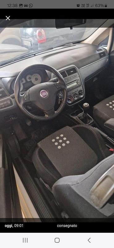 Usata Fiat Grande Punto Sport 120 CV (88 kW) 2008 Bianco Utilitaria