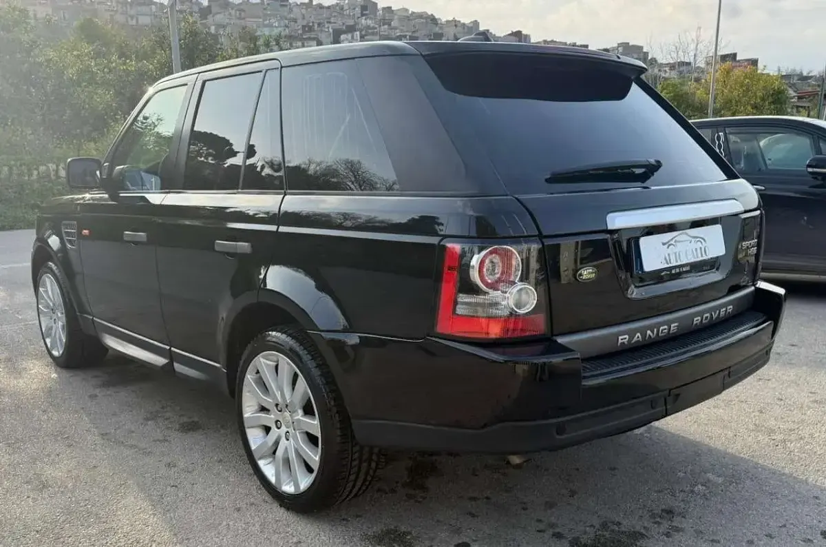 Second-hand Land Rover Range Rover Sport HSE 190 CP (139 kW) 2007 Negru SUV
