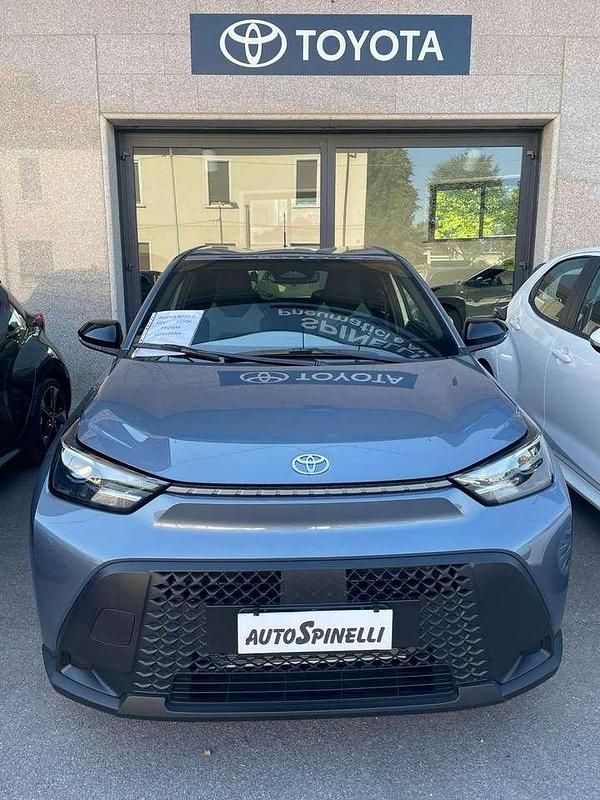 Nuova Toyota Aygo X 92 CV (67 kW) 2026 Grigio SUV