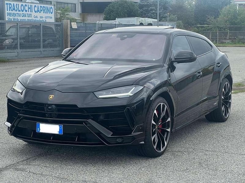 Usata Lamborghini Urus 666 CV (489 kW) 2024 Nero SUV