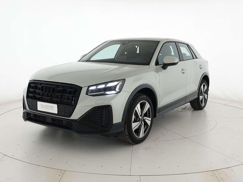 Nuova Audi Q2 S-Line 150 CV (110 kW) 2026 Argento cavo metallizzato SUV