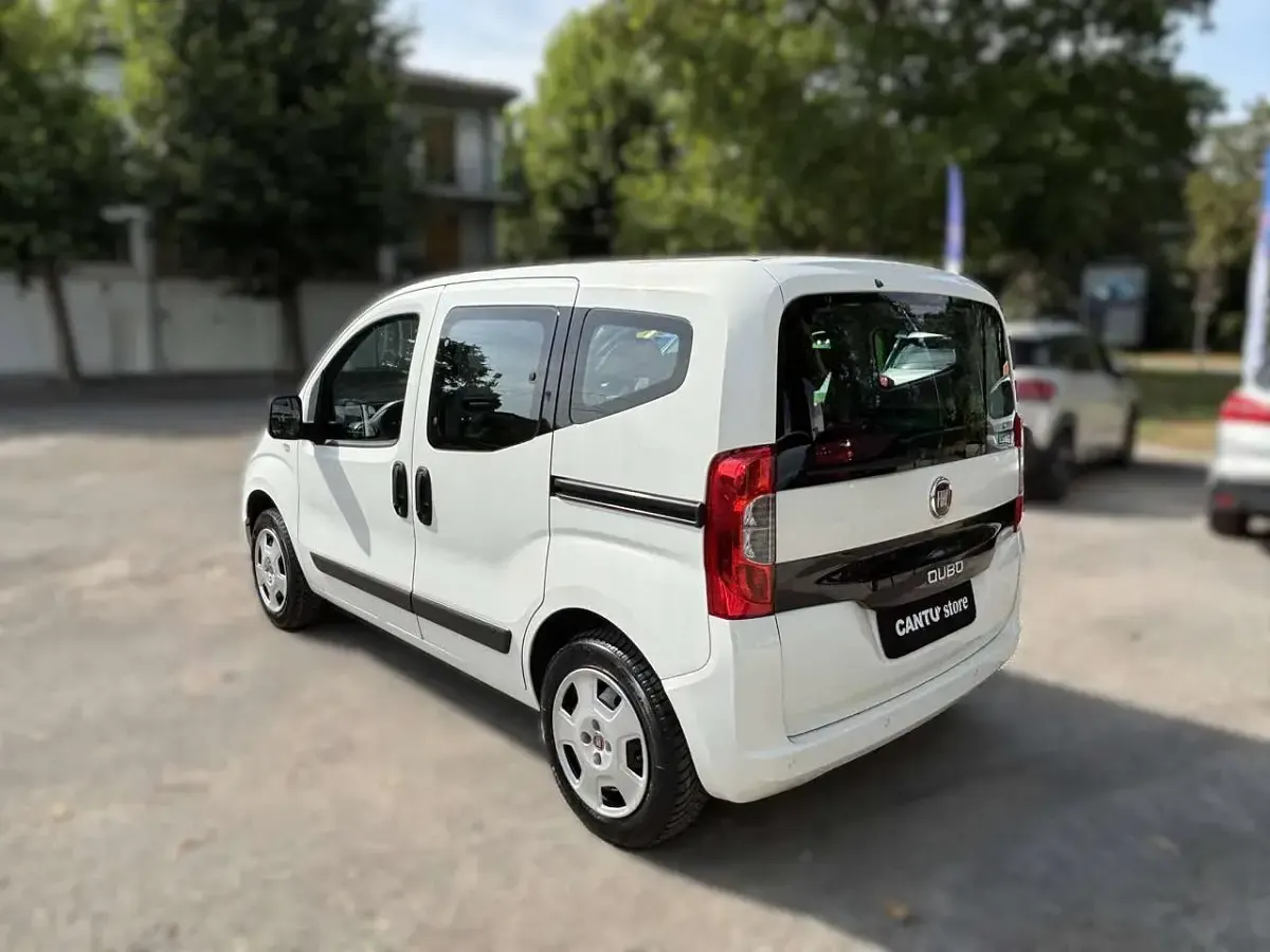 Usata Fiat Qubo Easy 77 CV (56 kW) 2017 Bianco Monovolume
