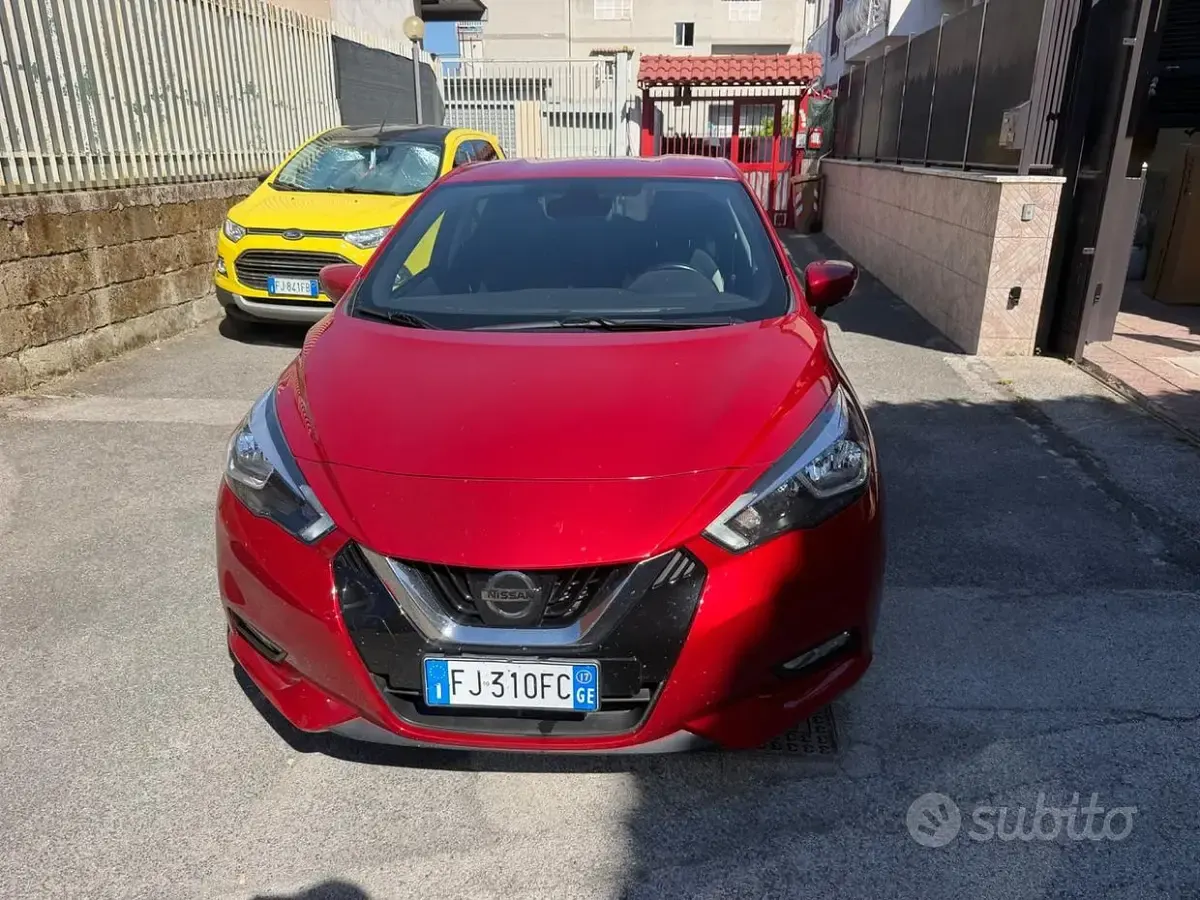 Usata Nissan Micra N-Connecta 90 CV (66 kW) 2017 Rosso Utilitaria