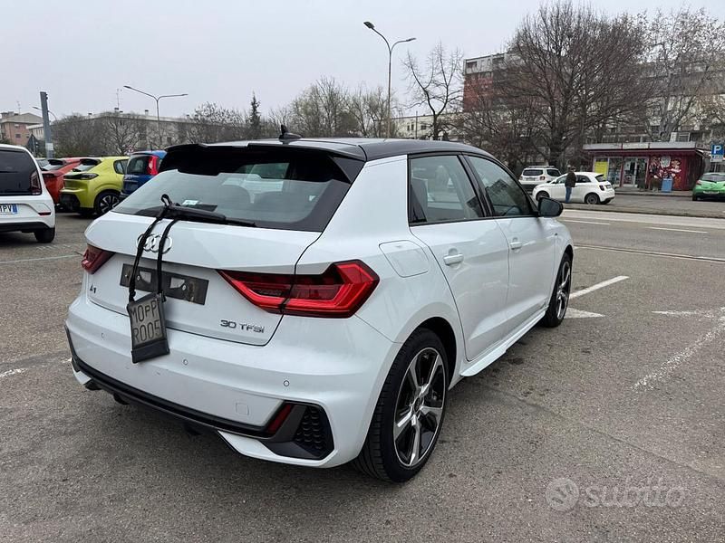 Usata Audi A1 S-Line 116 CV (85 kW) 2023 Bianco pastello SUV